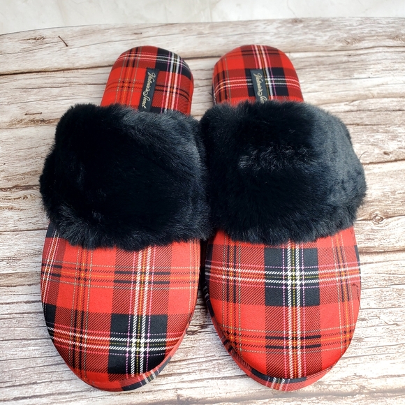 Victoria's Secret Red and Black Tartan Slippers - Picture 2 of 8